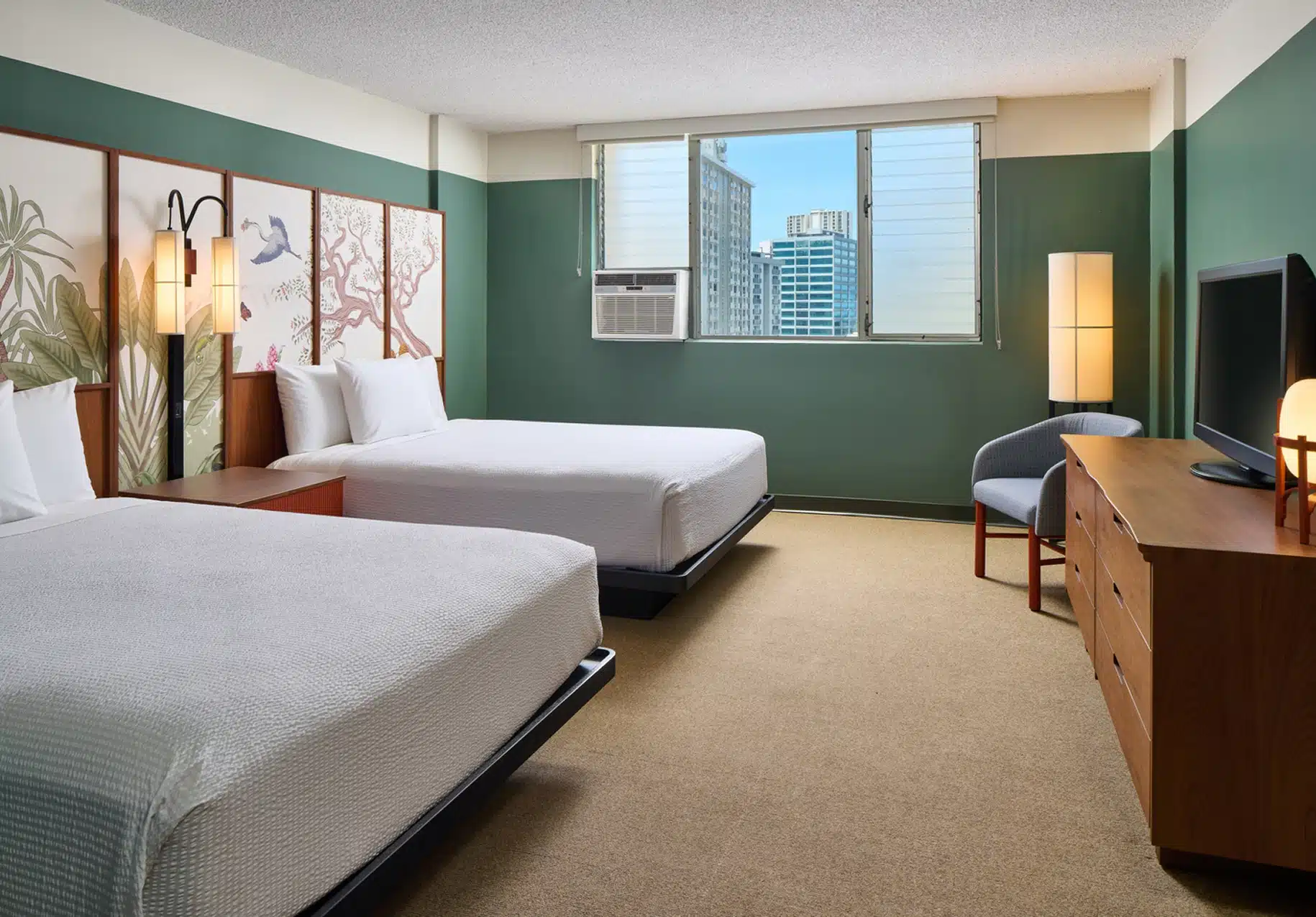 PH-Home-Rooms-CityView-Queen (1)
